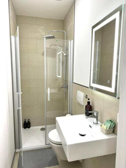 Heaven Homes - Privatzimmer Mit Bad Im Herzen Von Duesseldorf 外观 照片